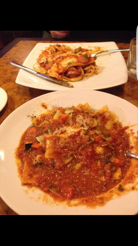 Vinnie's Pizza Pasta & Ribs - Suburb Australia 4