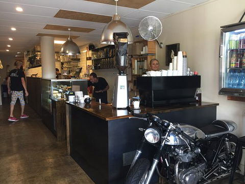 One Roof Eatery - Suburb Australia 0