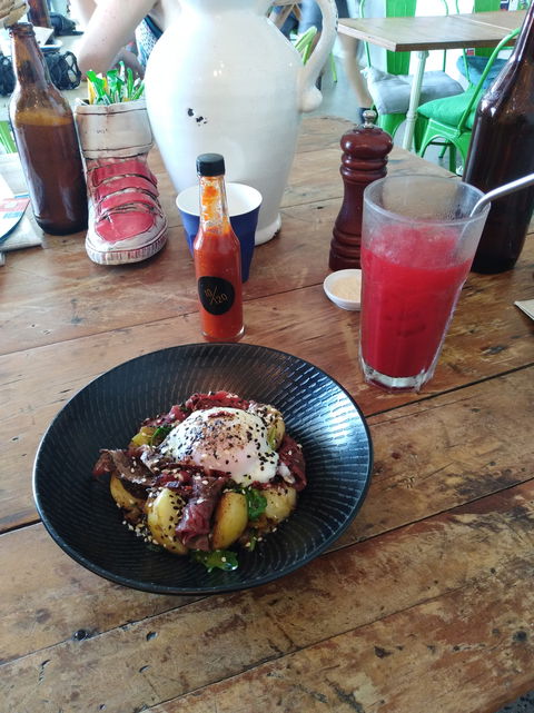Ten One Twenty Cafe - Suburb Australia 4