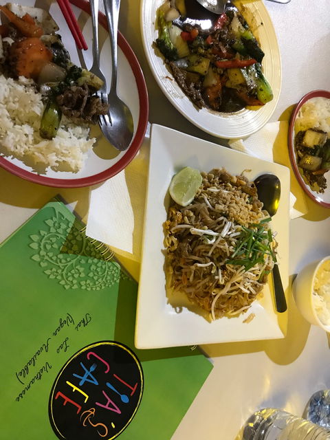 Tia's Cafe In Cairns - Suburb Australia 4