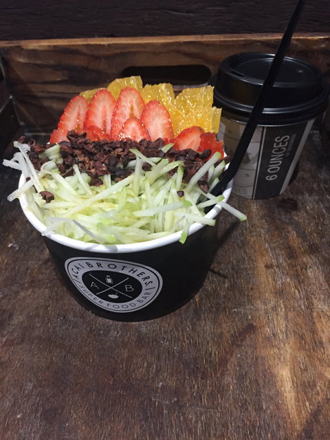 Acai Brothers Noosa Heads - Suburb Australia 1