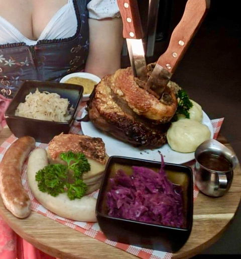 Bavarian Hof - Suburb Australia 2