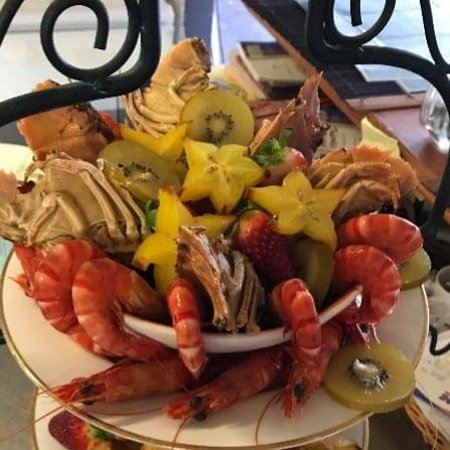 Macleay Island Hotel (Pub Paradise) - Suburb Australia 0