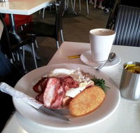 Cafe 21 - Suburb Australia