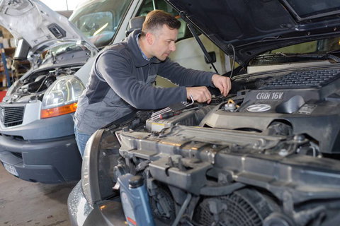 Ross Harris Mechanical Repairs - Suburb Australia 3