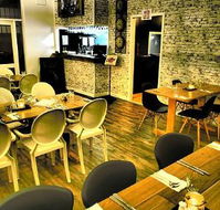 The Swae  Ivy - Bar  Restaurant - Suburb Australia