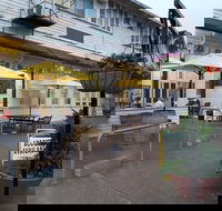 Yungaburra Pub - Suburb Australia