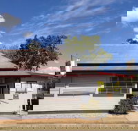 Bellevue Hotel - Suburb Australia