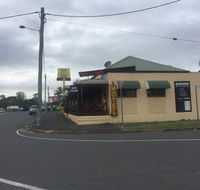 Bororen Hotel Restaurant - Suburb Australia