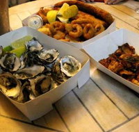 Noosa Harbour Fish Market - Suburb Australia
