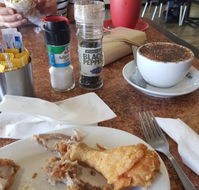 La Famille Cafe  Bakery - Suburb Australia