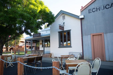 The Sweet Meadow - Suburb Australia 0