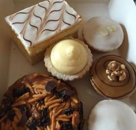 Frolicking Frog Bakery  Cafe - Suburb Australia