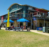 Surf Club Cafe - Suburb Australia