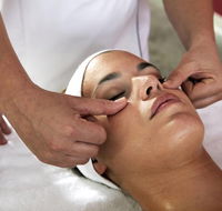 Unique Touch Beauty  Massage - Suburb Australia