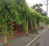Landsborough Hotel - Suburb Australia