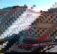 Salisbury Hotel Stanmore - Suburb Australia