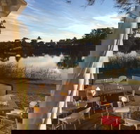 H20 Cafe - Suburb Australia