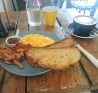 Hummingbird Cafe - Suburb Australia