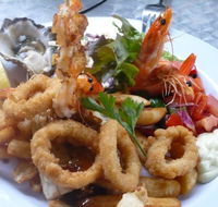 Pelican Rocks Cafe - Suburb Australia