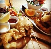 The Lakes Hotel - Suburb Australia