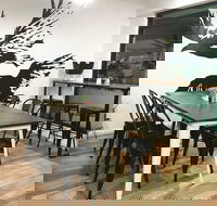 Raven Cafe  Grill - Suburb Australia