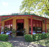 Pizza's In The Mist - Suburb Australia