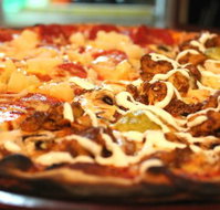 Heat Woodfired Pizza Bar - Suburb Australia