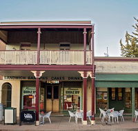 Molong Bakery cafe - Suburb Australia