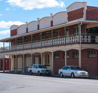 The Royal Hotel Restaurant - Suburb Australia