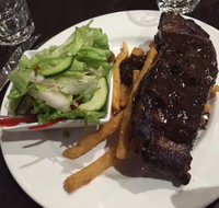 Tumbarumba Motel  Elms Restaurant - Suburb Australia