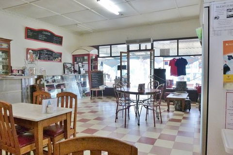 White Rose Cafe - Suburb Australia 0
