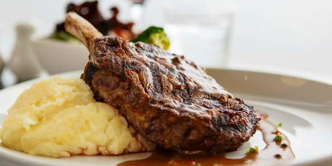 Essence At The Tradies - Suburb Australia 0