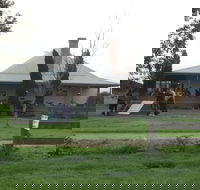 Caldermeade Farm Cafe - Suburb Australia