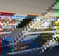 Pipi's Seafood - Suburb Australia