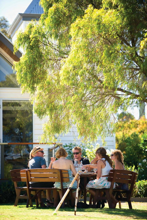 Rustico At Hay Shed Hill - Suburb Australia 0