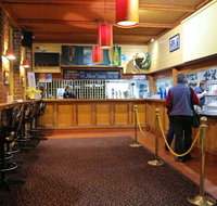 Hamers Hotel Bar and Grill - Suburb Australia