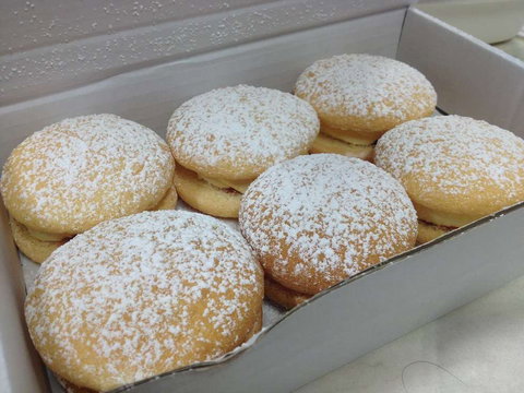 Pusey's Puffs - Suburb Australia 0