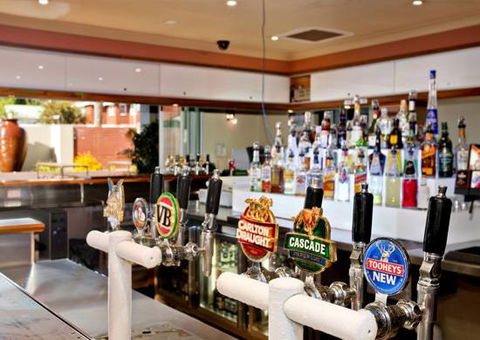 Hotel Jesmond - Suburb Australia 3