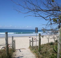 Alex Beach Cabins  Tourist Park - Suburb Australia
