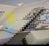 Nambour Heights Motel - Suburb Australia