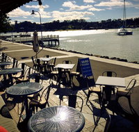 Sam's Pizzeria on the Waterfront - Suburb Australia