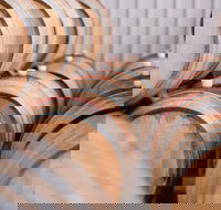 Surveyor's Hill Vineyards - Suburb Australia