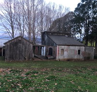 Wilmot Hills Orchard  Distillery - Suburb Australia