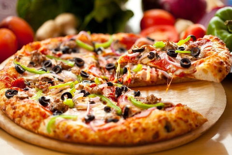 Pizza Hut - Elanora - Suburb Australia 0