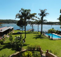 Lake Edge Apartments - Suburb Australia