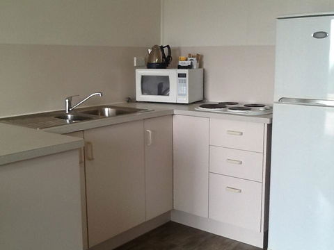 Narooma Golfers Lodge - Suburb Australia 34