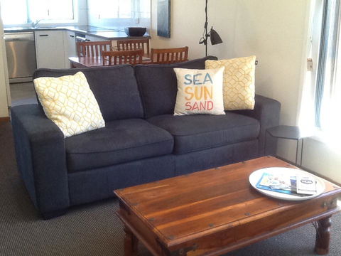 Narooma Golfers Lodge - Suburb Australia 36