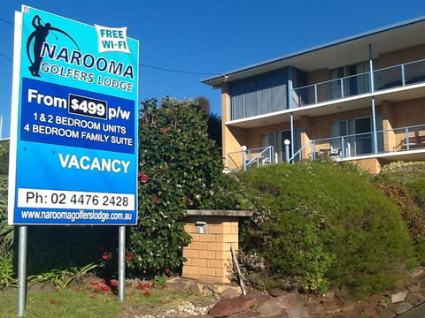 Narooma Golfers Lodge - Suburb Australia 40