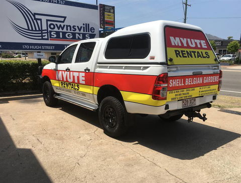 Townsville Signs - Suburb Australia 2